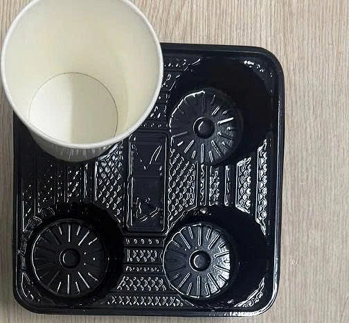 Khay Đựng 4 Ly Giấy & Ly Nhựa Dùng Một Lần liên quan