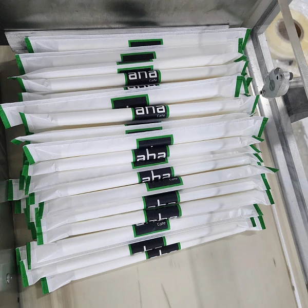 Ống Hút Nhựa Bọc Giấy Trơn & In Logo (Phi 6 - Phi 8 - Phi 12) liên quan
